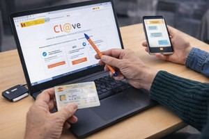 Quer organiza jornada para facilitar trámites digitales a los vecinos