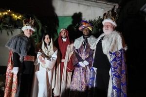 Navidad en Quer inicia con un exitoso belén viviente y actividades para todos