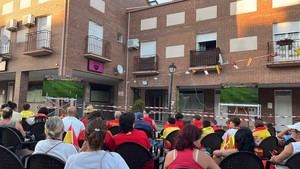 Quer celebra la victoria de España con 200 vecinos en la plaza