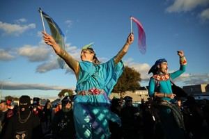 Quer celebra un Carnaval temático con gran participación y ambiente festivo