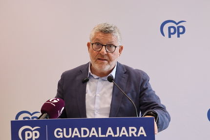 Redondo pide a Page que rompa su silencio y aclare la posición del PSOE ante las informaciones sobre los negocios de Bono en República Dominicana