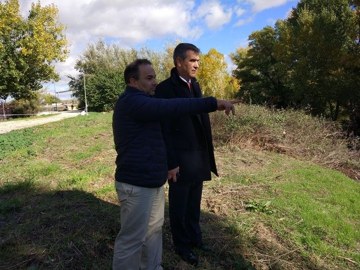 Avanzan a buen ritmo los trabajos de limpieza y tratamiento selectivo de la ribera del río Henares