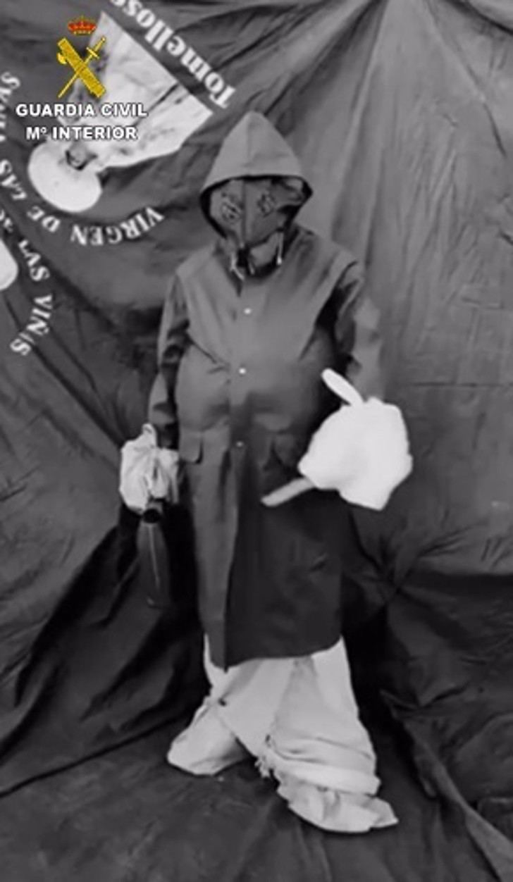 La Guardia Civil detiene a una persona en Tomelloso que robo el pañuelo de la Hermandad Virgen de las Viñas