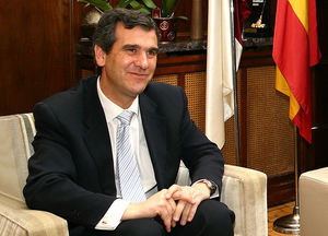 Antonio Román anuncia una PNL y una pregunta oral en el Congreso para exigir soluciones definitivas al problema de la falta de examinadores de Tráfico