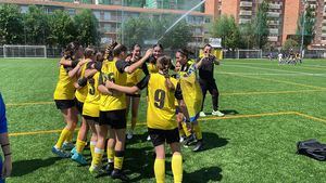 El CD Salesianos femenino logra su segundo título regional consecutivo