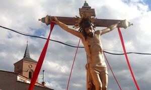 Éxito de la procesión del Cristo de la Expiración en Cabanillas del Campo