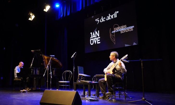 Concierto de música new age y poesía cautiva a más de un centenar de asistentes en Cabanillas del Campo