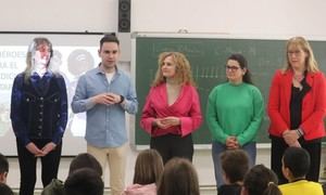 Taller educativo sobre reciclaje en el Colegio San Blas