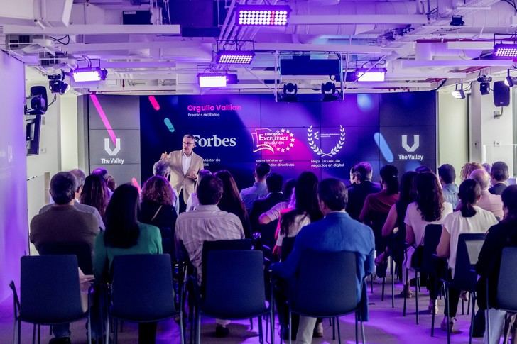 El futuro del liderazgo: más humano y estratégico en la era de la IA