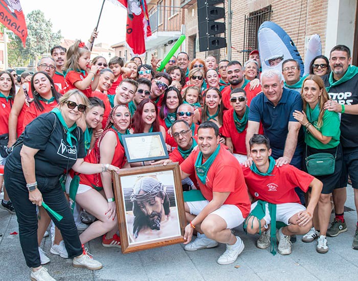 Miles de personas celebran el inicio de las Fiestas en Marchamalo con música y actividades