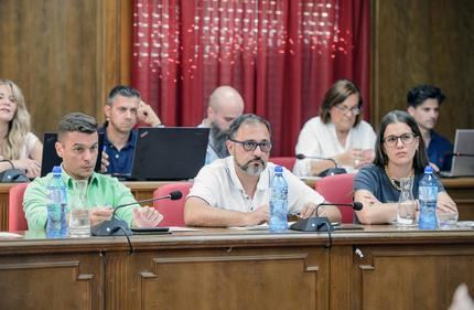 VOX lamenta que PP, PSOE e IU se unan en contra de ayudar a las familias vulnerables de Azuqueca