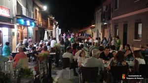 El cine al aire libre y el rock llenan de vida el fin de semana en Yunquera