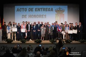 Yunquera de Henares rinde un emotivo homenaje a las personas y entidades que han marcado la historia del municipio