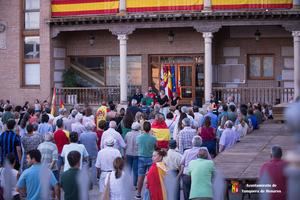 Cerca de 200 vecinos de Yunquera muestran su apoyo y solidaridad con Ceuta