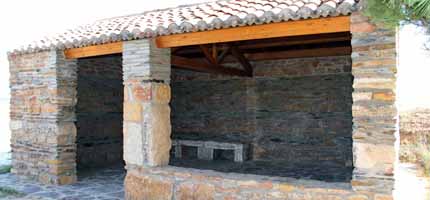 Tamajón recupera el entorno de la laguna de Cantarranas