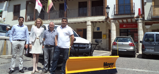 El Ayuntamiento de Horche es previsor y adquiere un vehículo con pala quitanieves adaptable