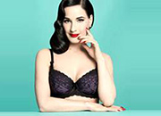 Dita Von Teese lanza lencería